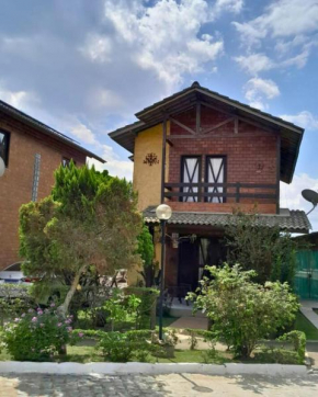Casa 04 do Condomínio Privê Portal das Flores